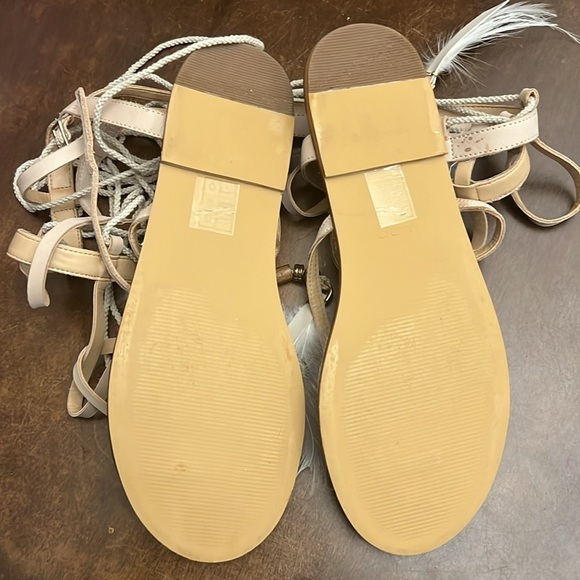 ALDO Capro White Caged Tie Up Gladiator Sandals size 10 - Picture 5 of 5